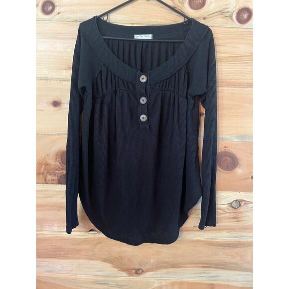 Free People We The Free black waffle knit blouse. Buttons. Womens XS - Picture 1 of 7